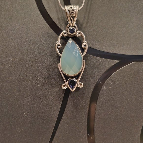 Aqua chalcedony and amethyst sterling silver pendant - Picture 5 of 9